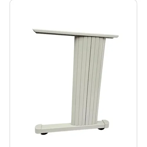 Bases o patas metálicas para escritorios gris claro